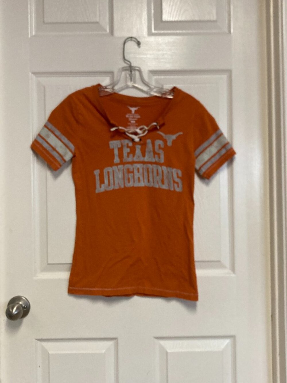 WE ARE TEXAS Authentic Apparel 100%Cotton Texas Longhorns tee V-neck size Small